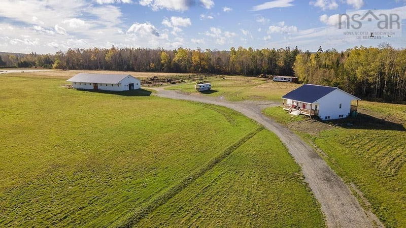 663 Cross 3 Road, South Rawdon, Nova Scotia