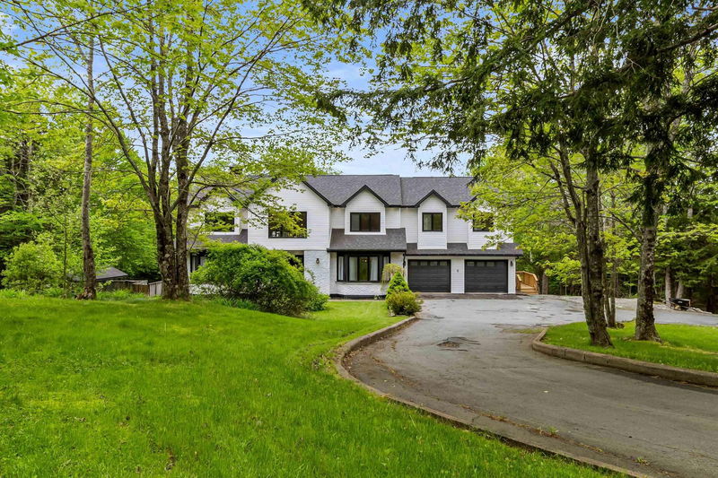 15 Beech Hill Drive, Fall River, Nova Scotia