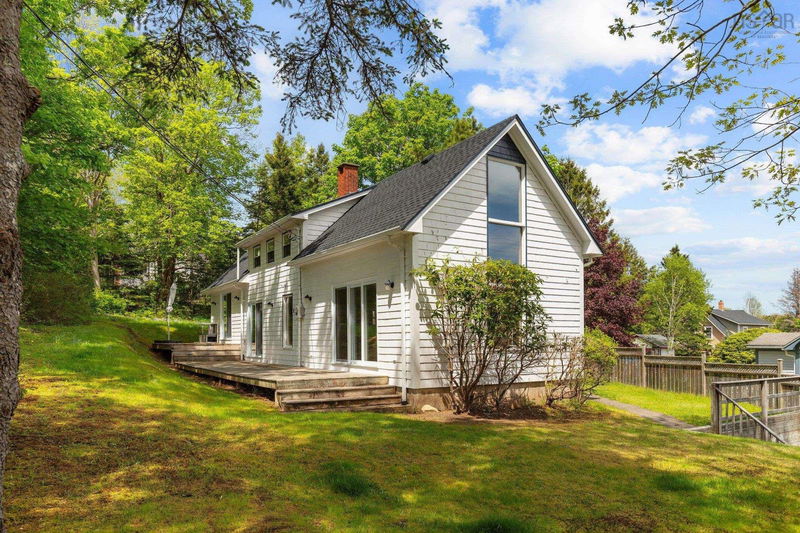 165 King Street, Chester, Nova Scotia