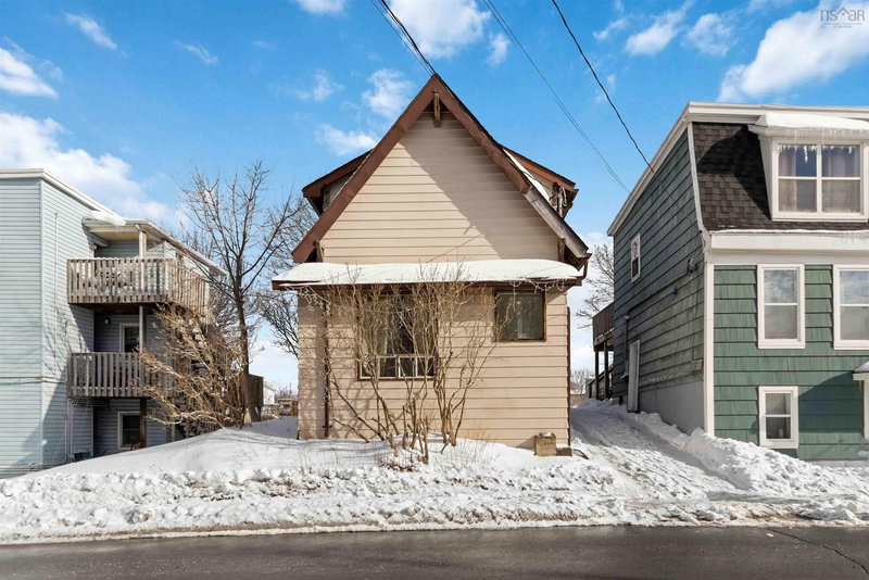 102 King Street, Dartmouth, Nova Scotia