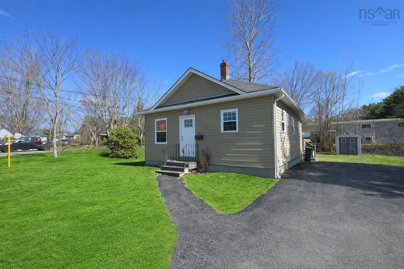 112 North Street, Bridgewater, Nova Scotia