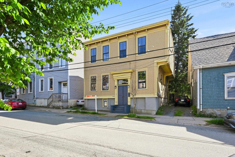 2048 Creighton Street, Halifax, Nova Scotia