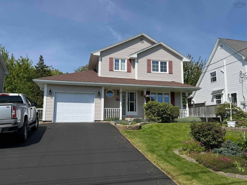 98 Portland Estates Blvd West Boulevard, Dartmouth, Nova Scotia