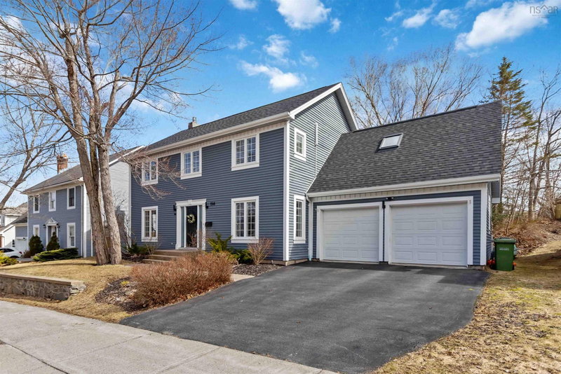 198 Cresthaven Drive, Halifax, Nova Scotia
