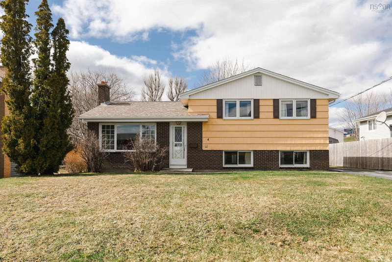 4 Shawinigan Road, Dartmouth, Nova Scotia