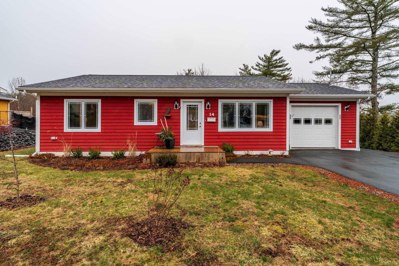 14 Hillside Drive, Bridgewater, Nova Scotia