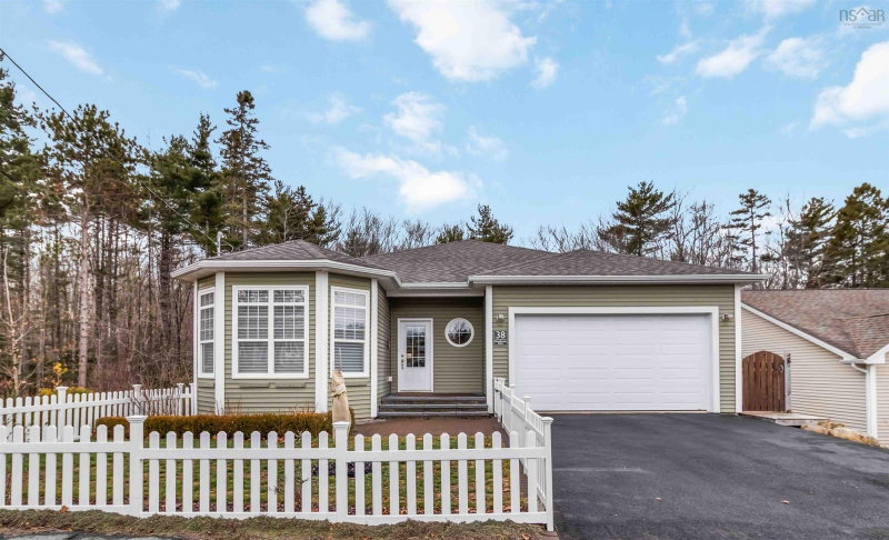 38 Roundhouse Drive, Bridgewater, Nova Scotia