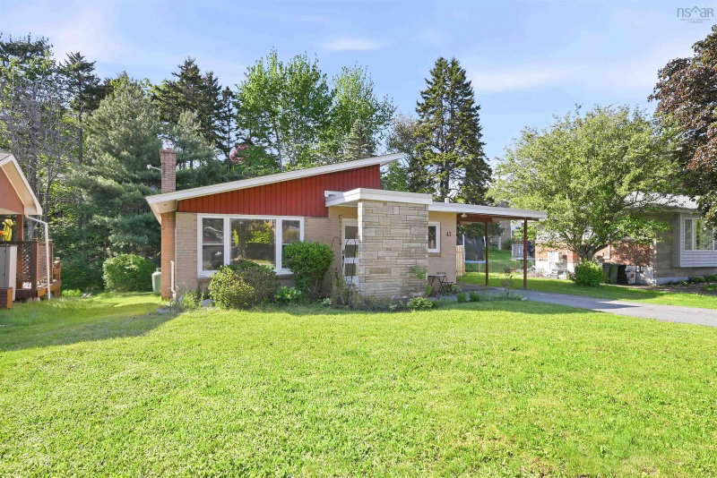 47 Gateway Road, Halifax, Nova Scotia