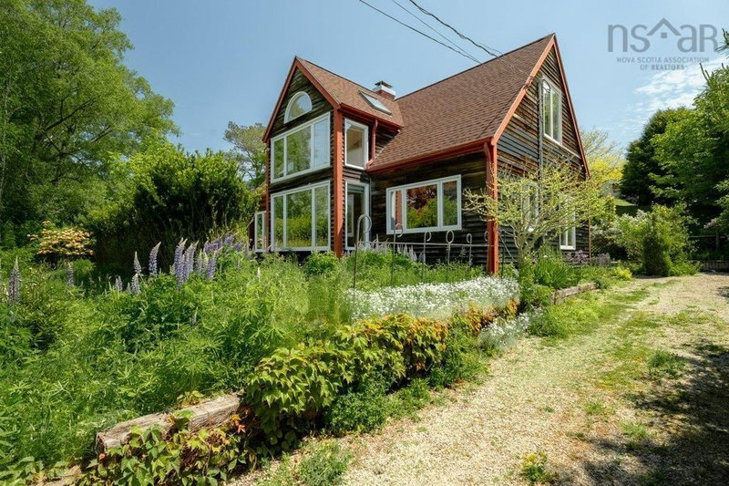 208 Victoria Street, Chester, Nova Scotia