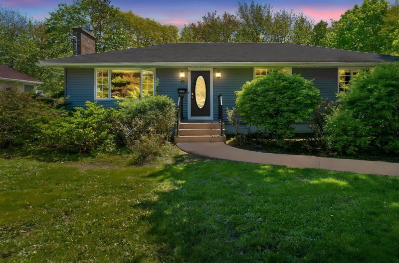 42 Castle Hill Drive, Halifax, Nova Scotia