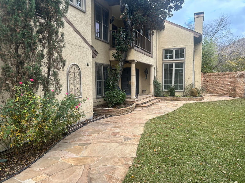 4350 Cochran Chapel Circle