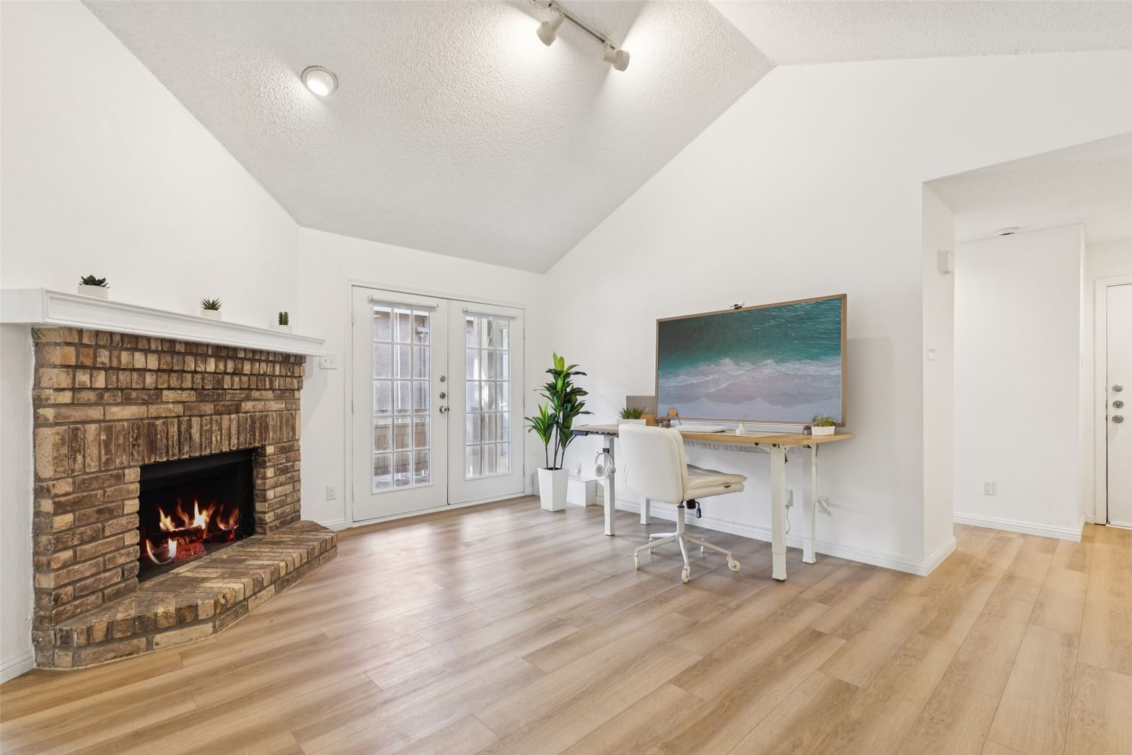 5200 Martel Avenue #16C — photo 1