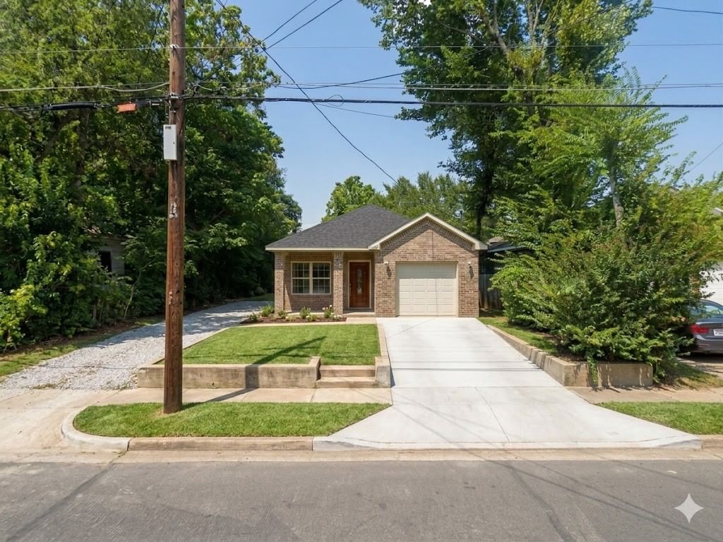 2633 Macon Street — photo 2