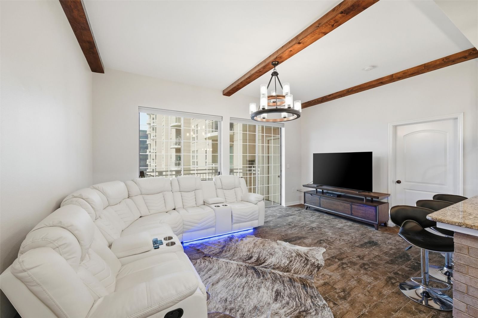 3225 Turtle Creek Boulevard #829 — photo 9