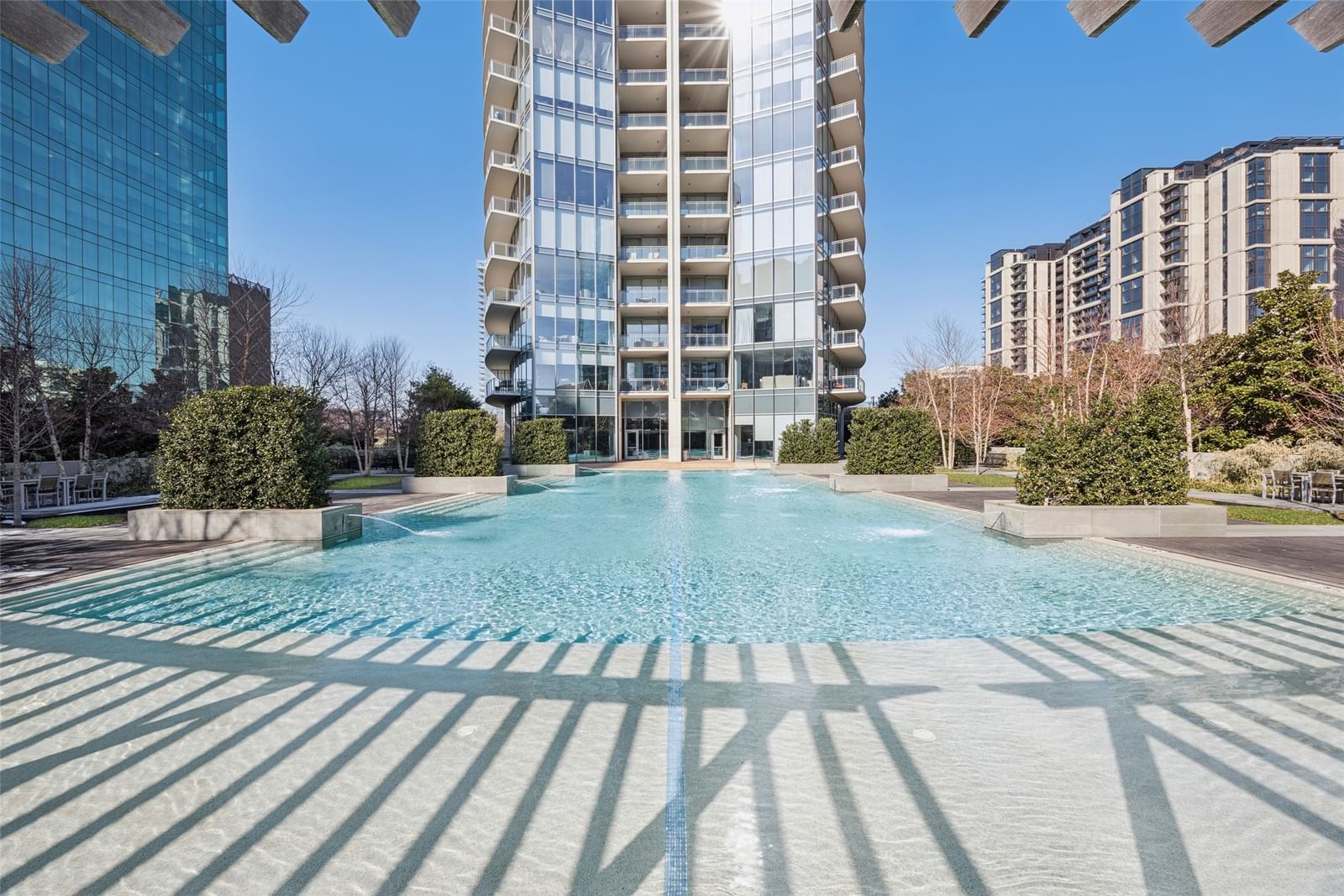 2900 Mckinnon Street #303 — photo 3