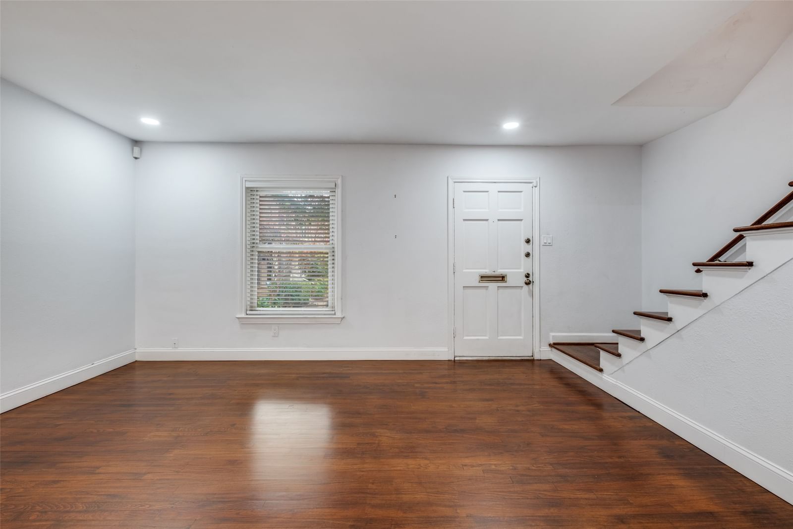 6488 Bordeaux Avenue — photo 6