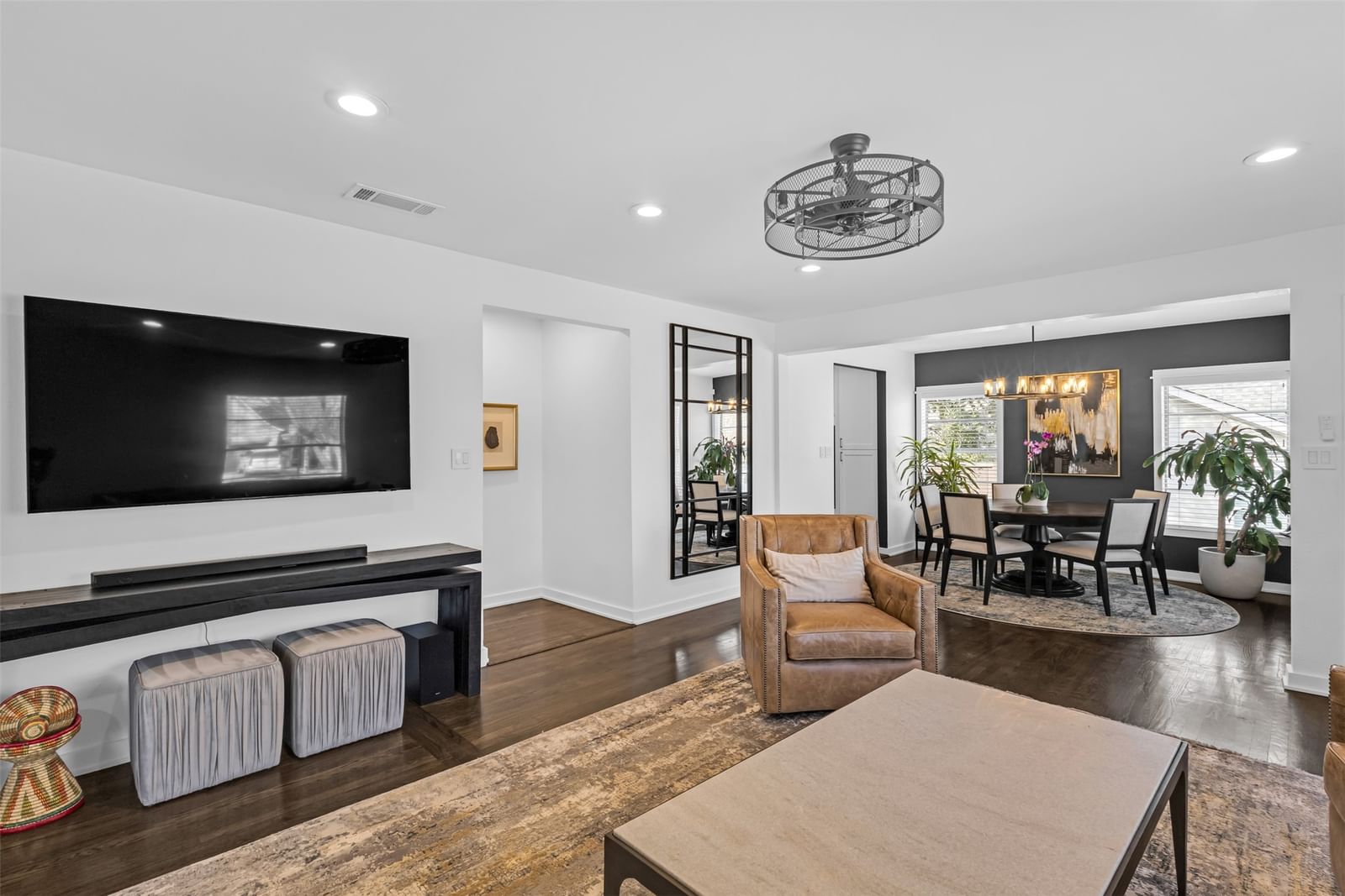 8723 Glencrest Lane — photo 3