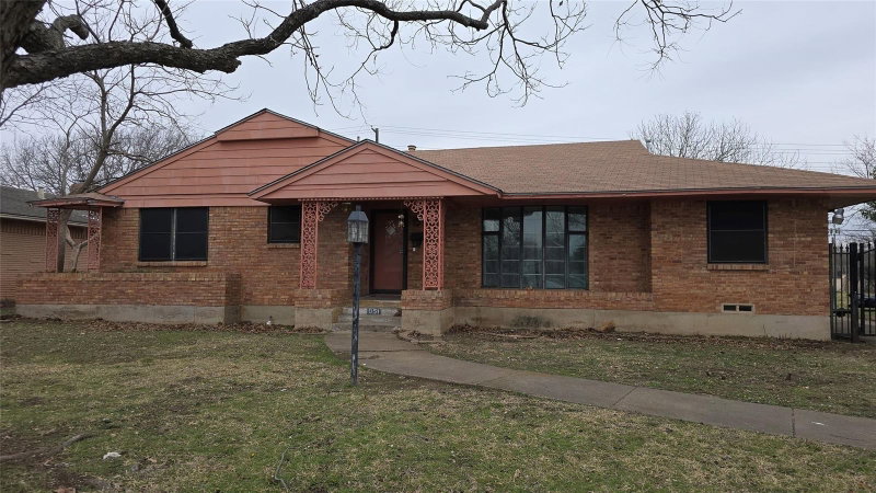 951 Channing Circle