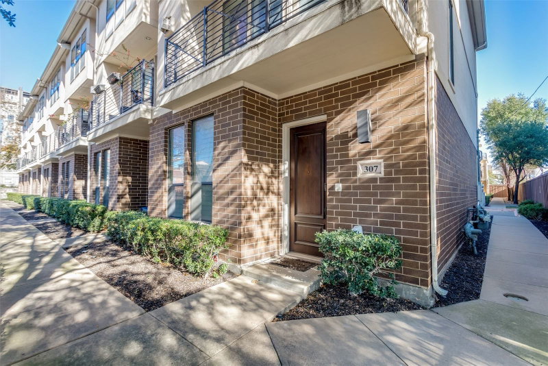 2606 Shelby Avenue #307