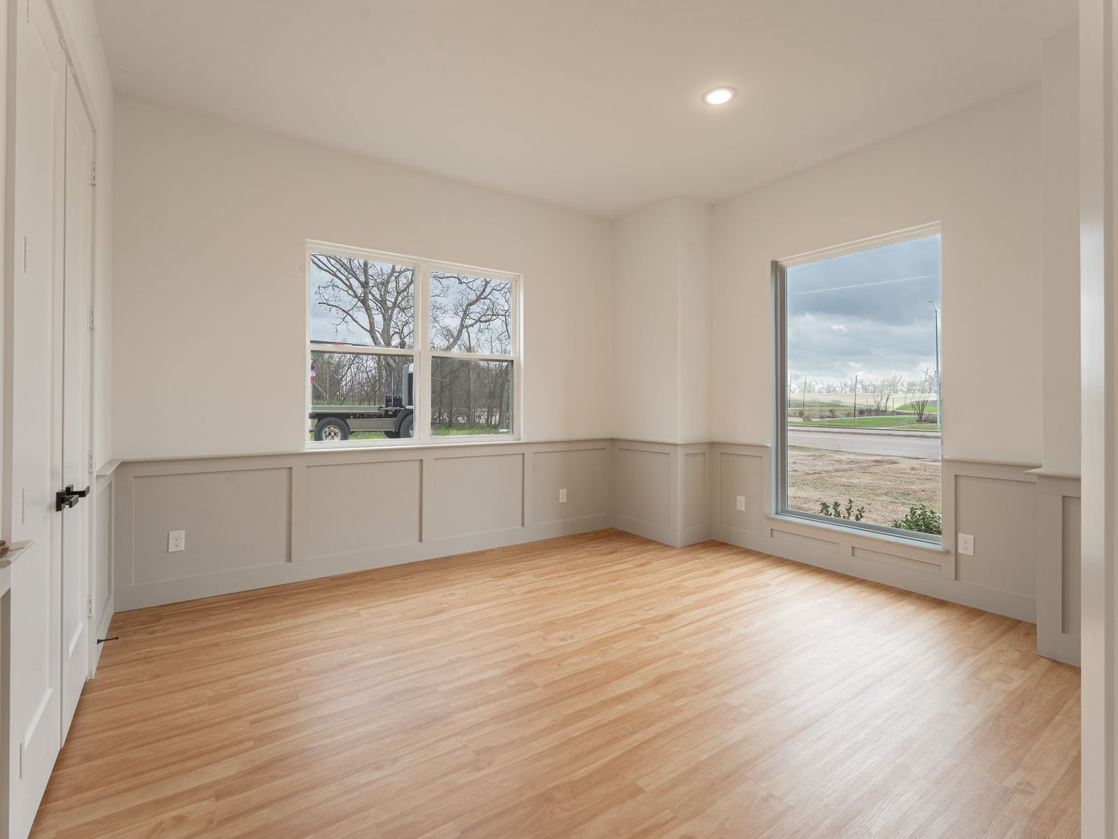 3041 Valentine Street — photo 7