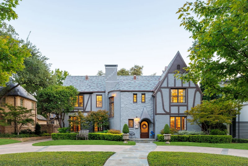 4309 Beverly Drive