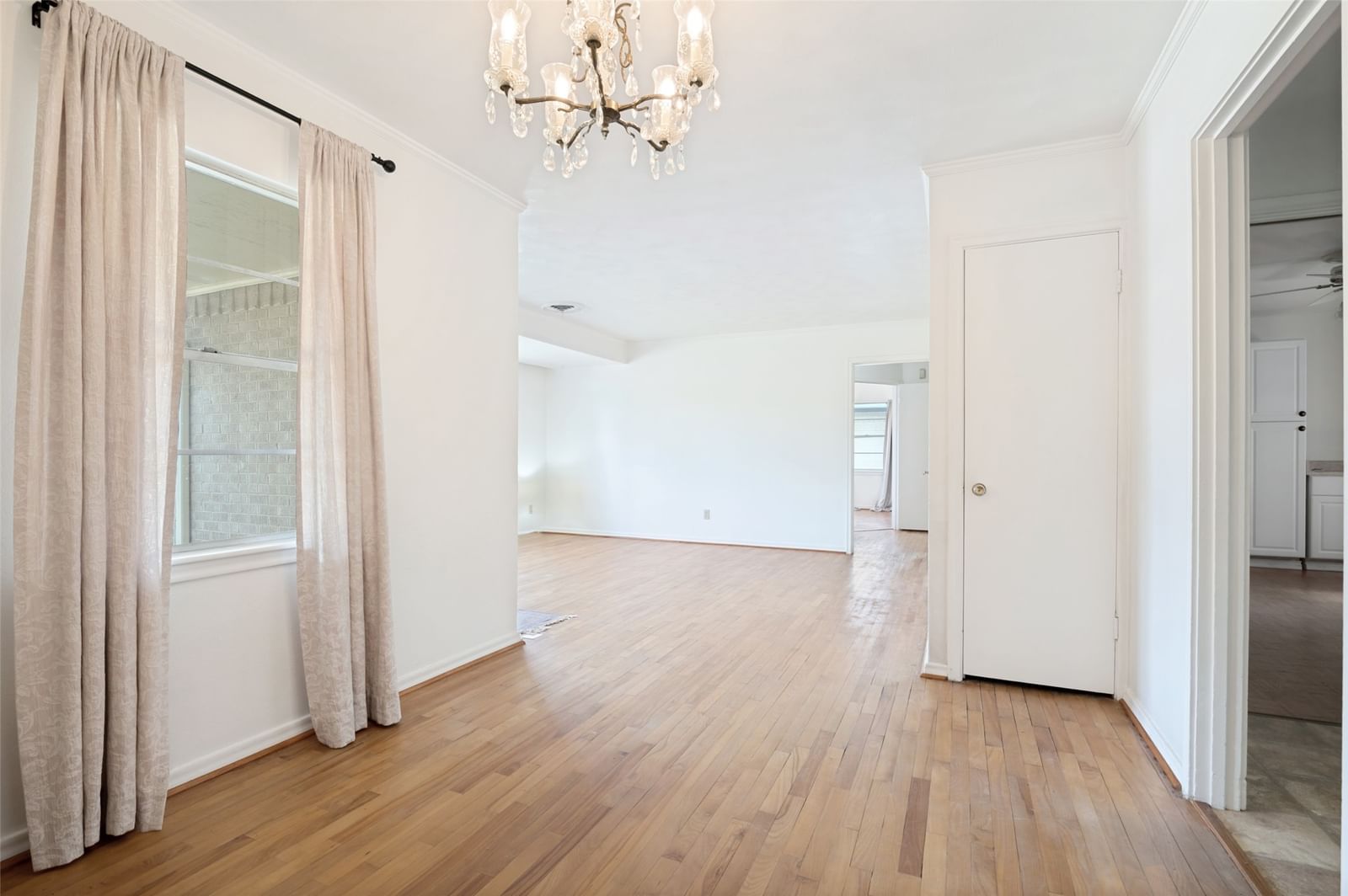 329 Brighton Avenue — photo 9