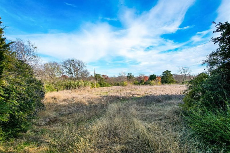 910 Prairie Creek Road