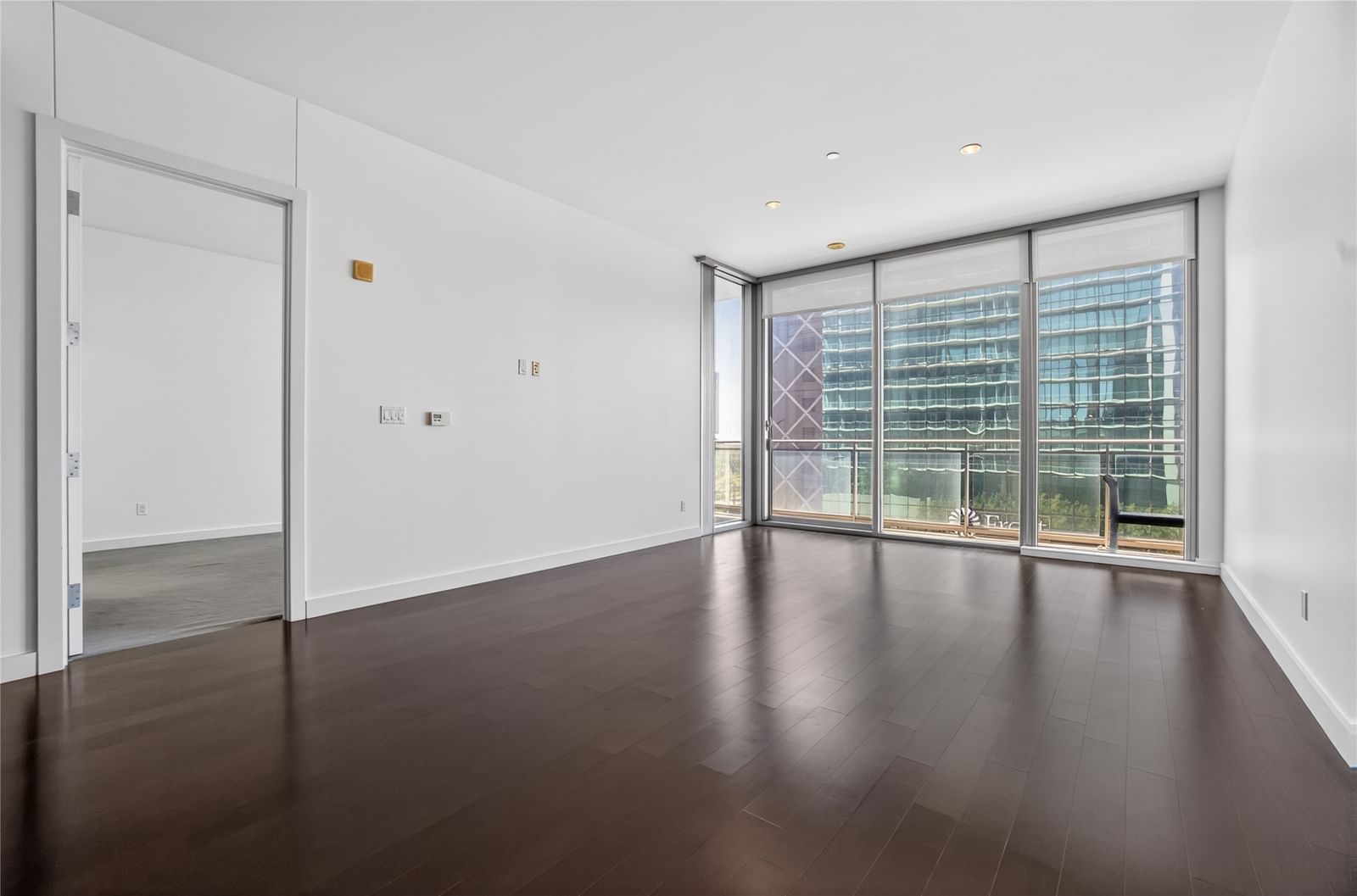 2900 Mckinnon Street #403 — photo 7