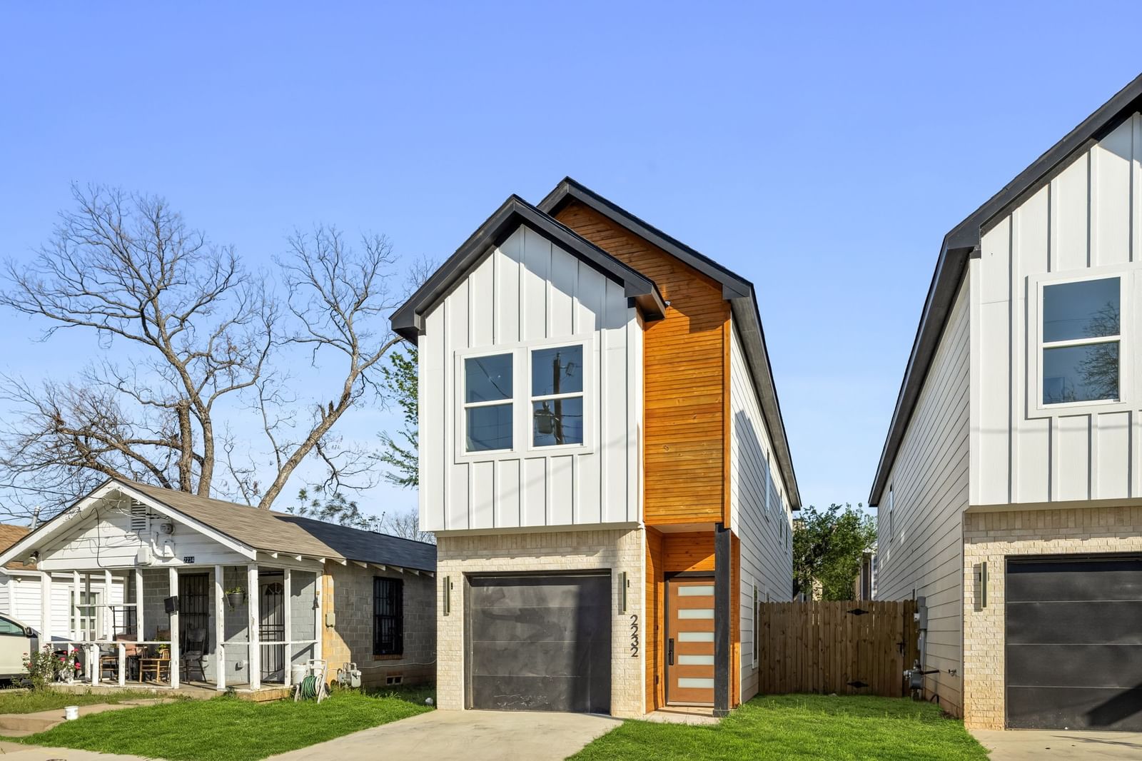 2232 Hooper Street — photo 3