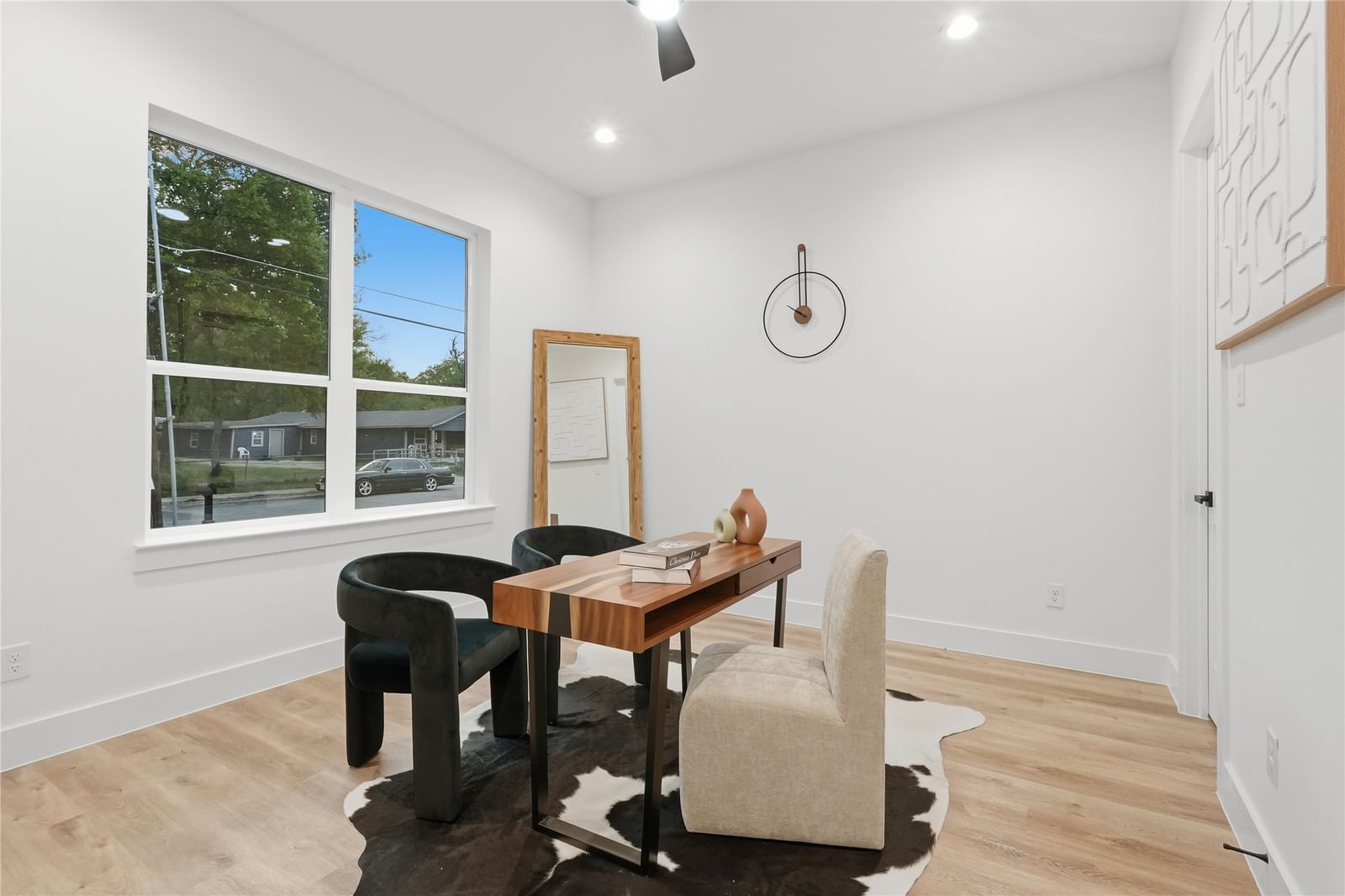 3906 Harlingen Street — photo 2