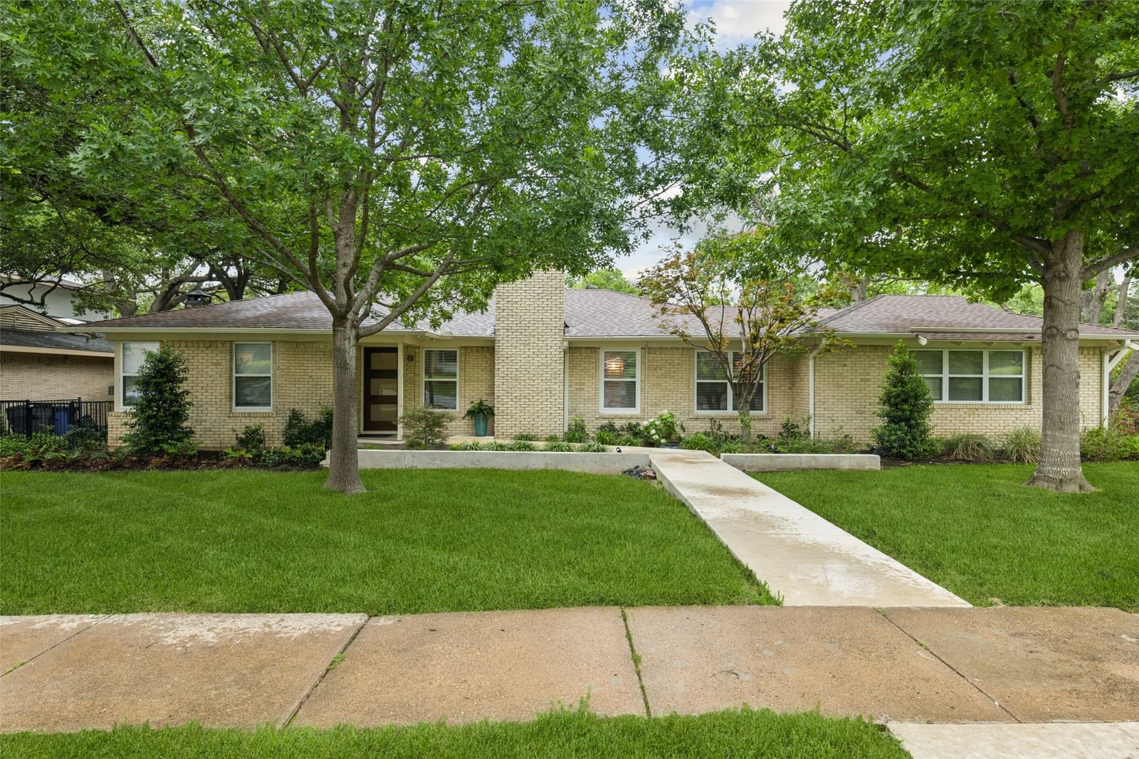 6640 Yosemite Lane — photo 1