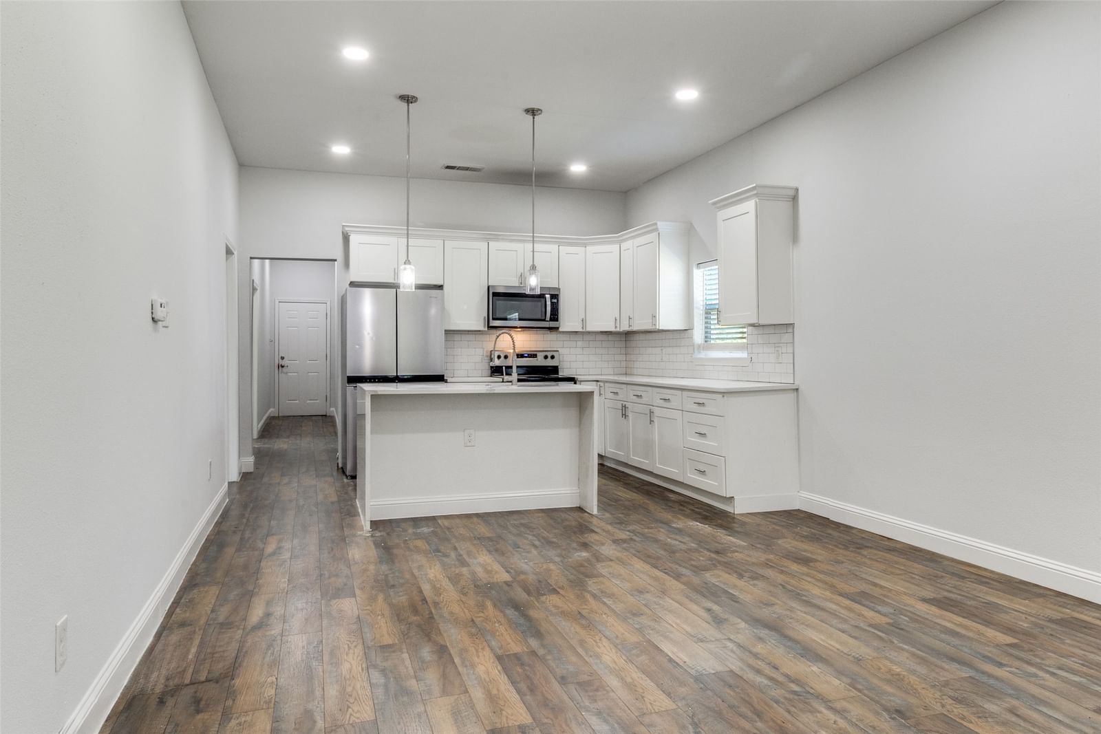 2323 Stoneman Street — photo 5