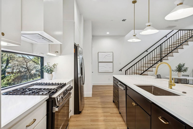 2147 Mail Avenue #103