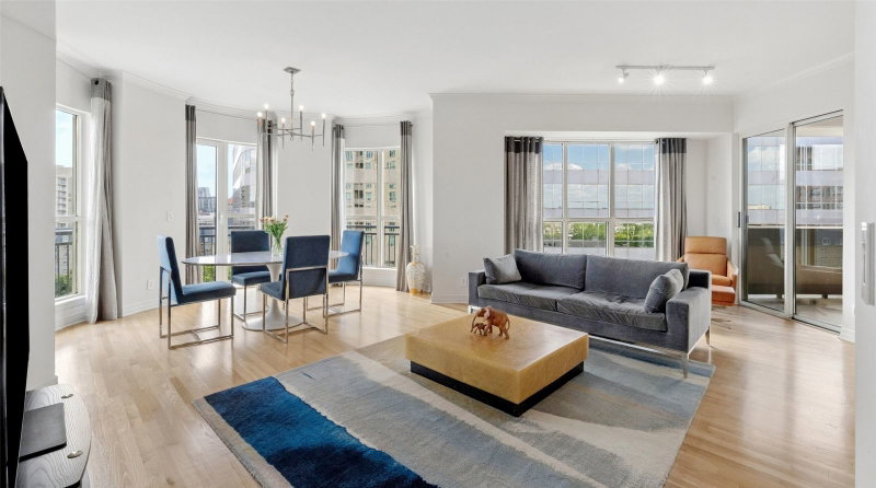 3401 Lee Parkway #1003
