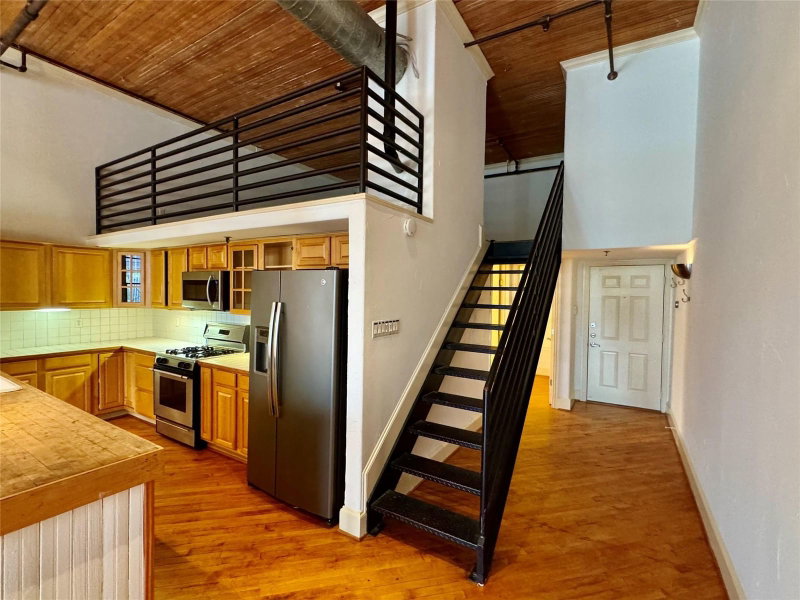 3026 Commerce Street #205