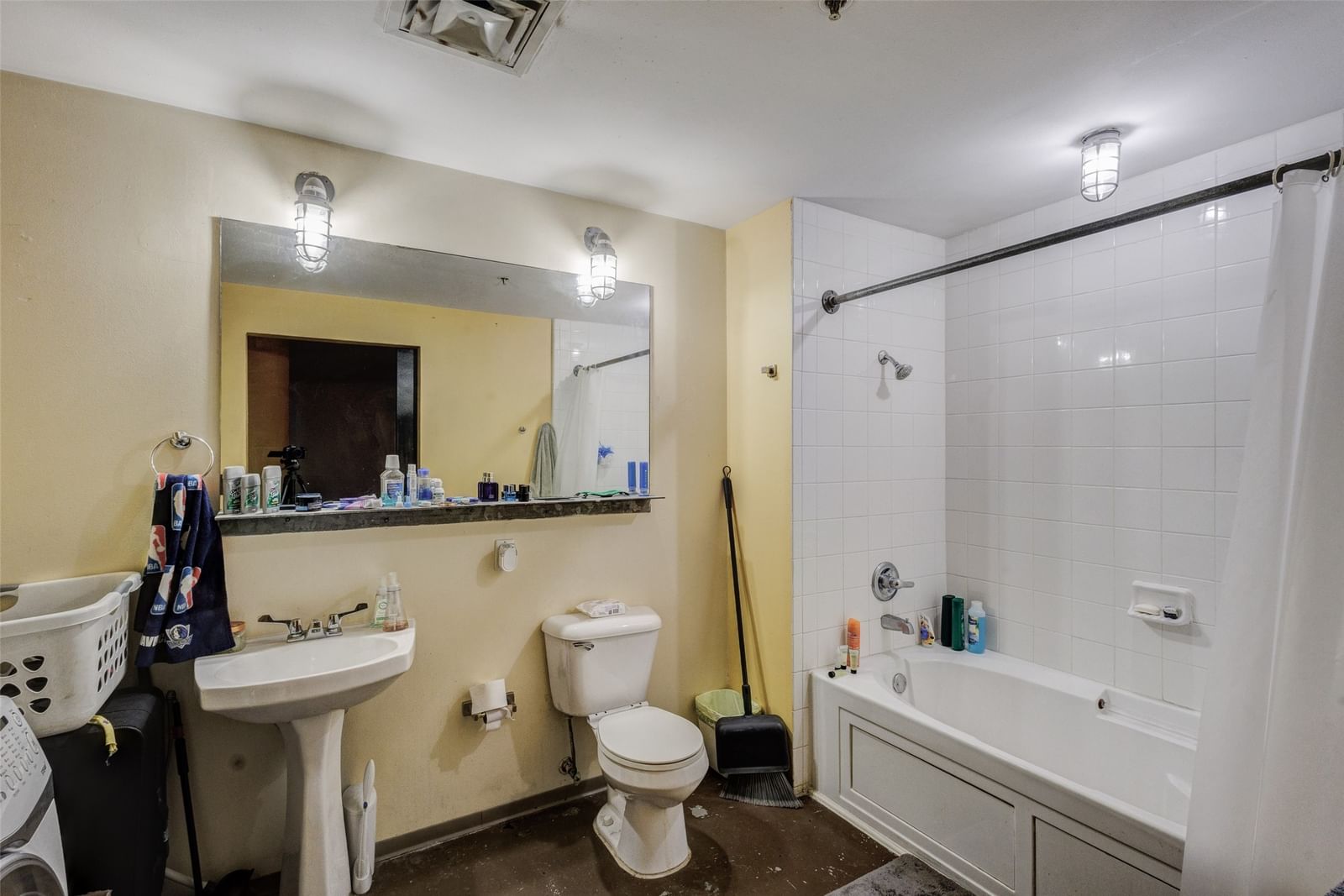 1122 Jackson Street #214 — photo 6