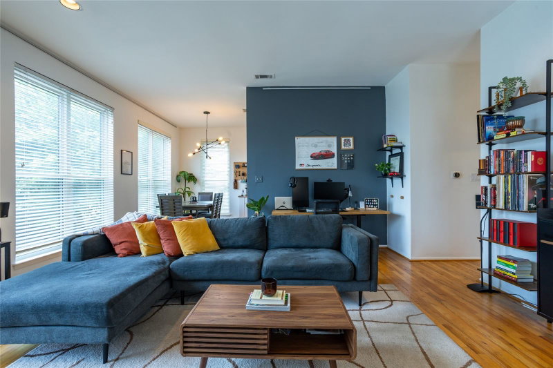 4030 Holland Avenue #8
