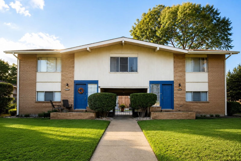 4011 Cole Avenue #113