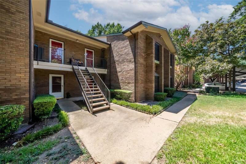 2505 Wedglea Drive #126