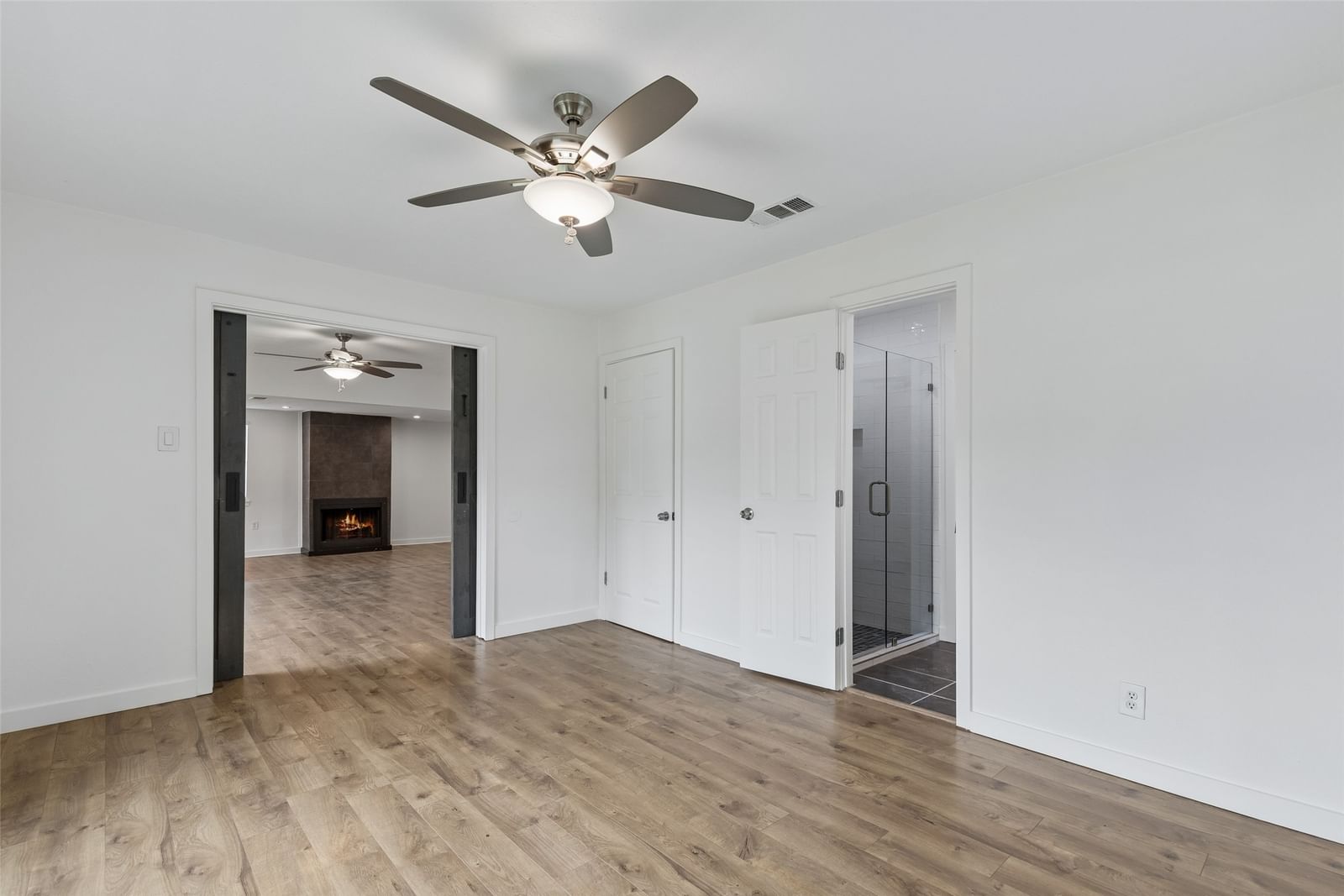 2519 Maverick Avenue — photo 8