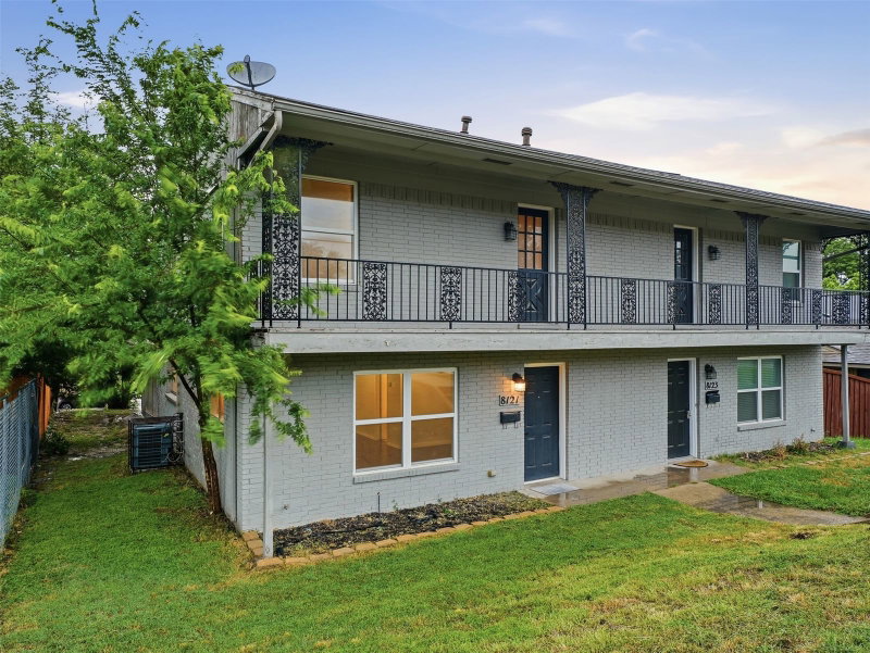 8121 Ferguson Road