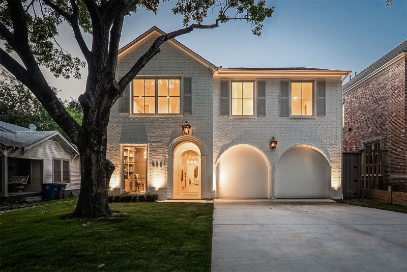 6251 Palo Pinto Avenue