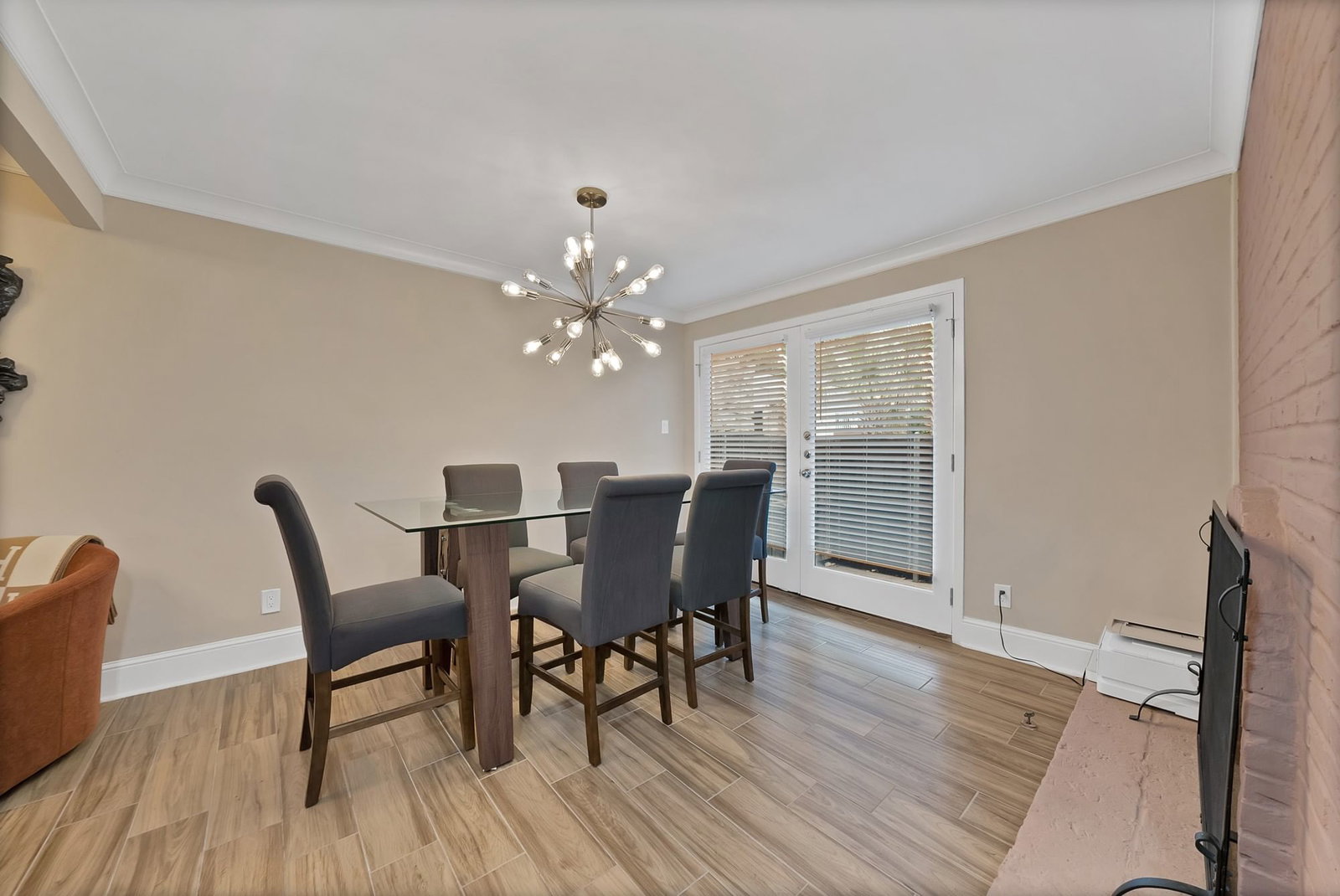 5904 Sandhurst Lane #145 — photo 9