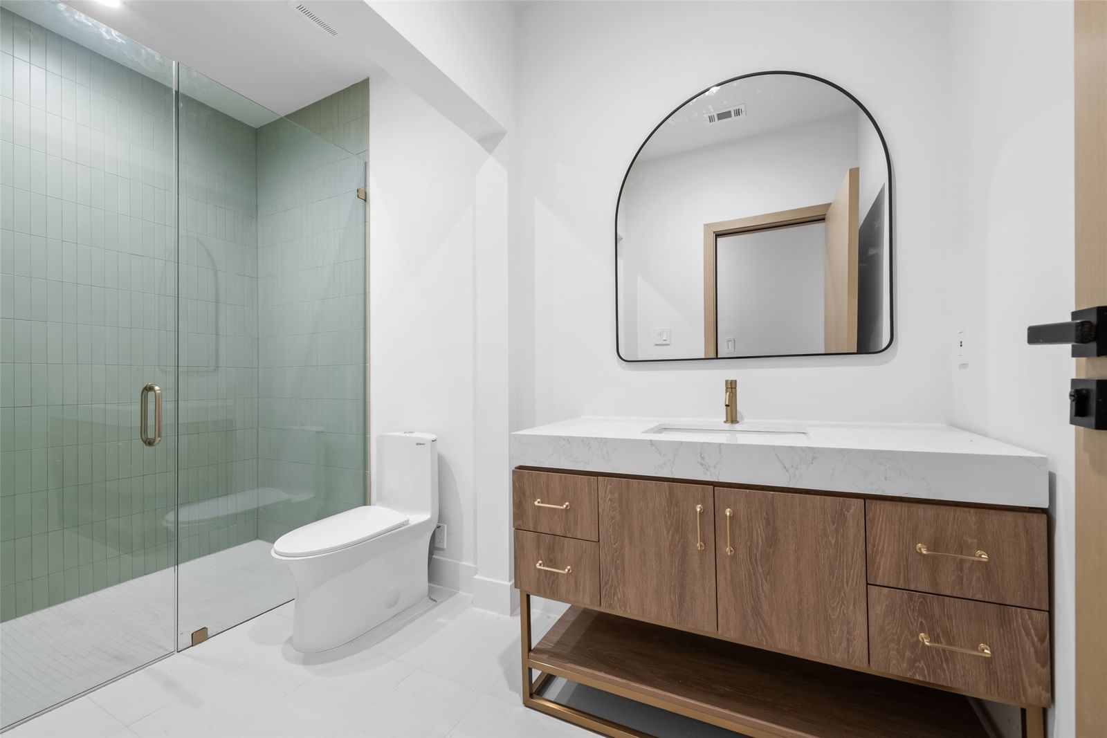 1504 Holly Avenue — photo 8