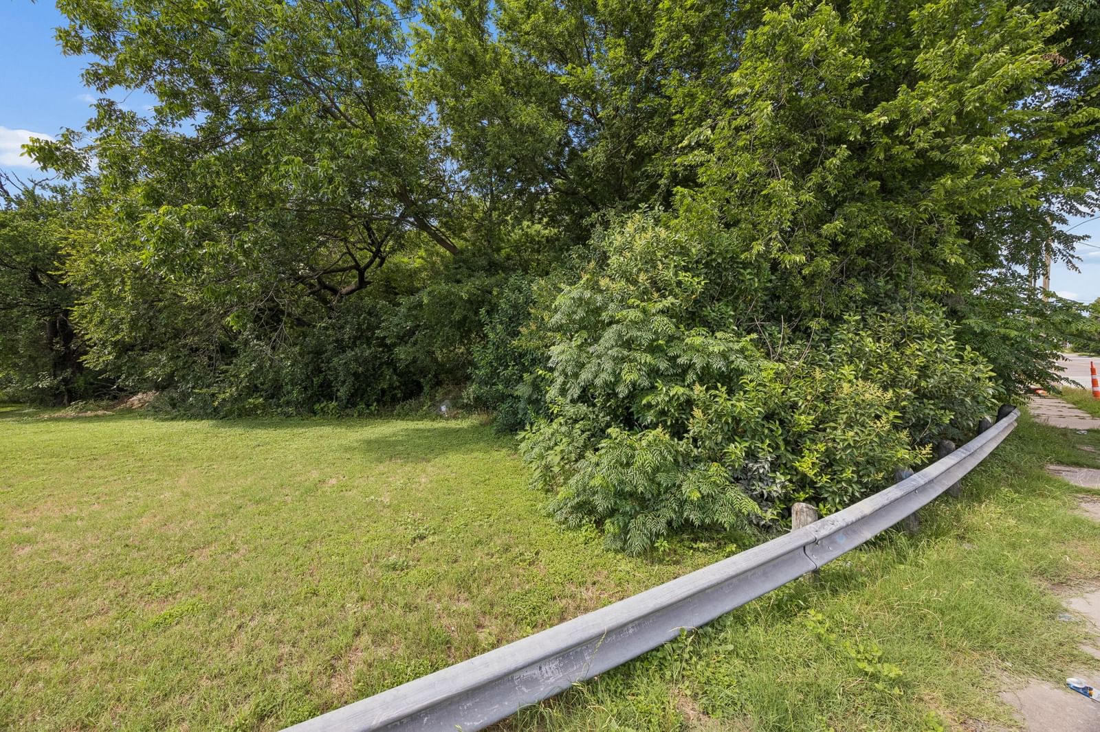 2207 Ann Arbor Avenue — photo 4