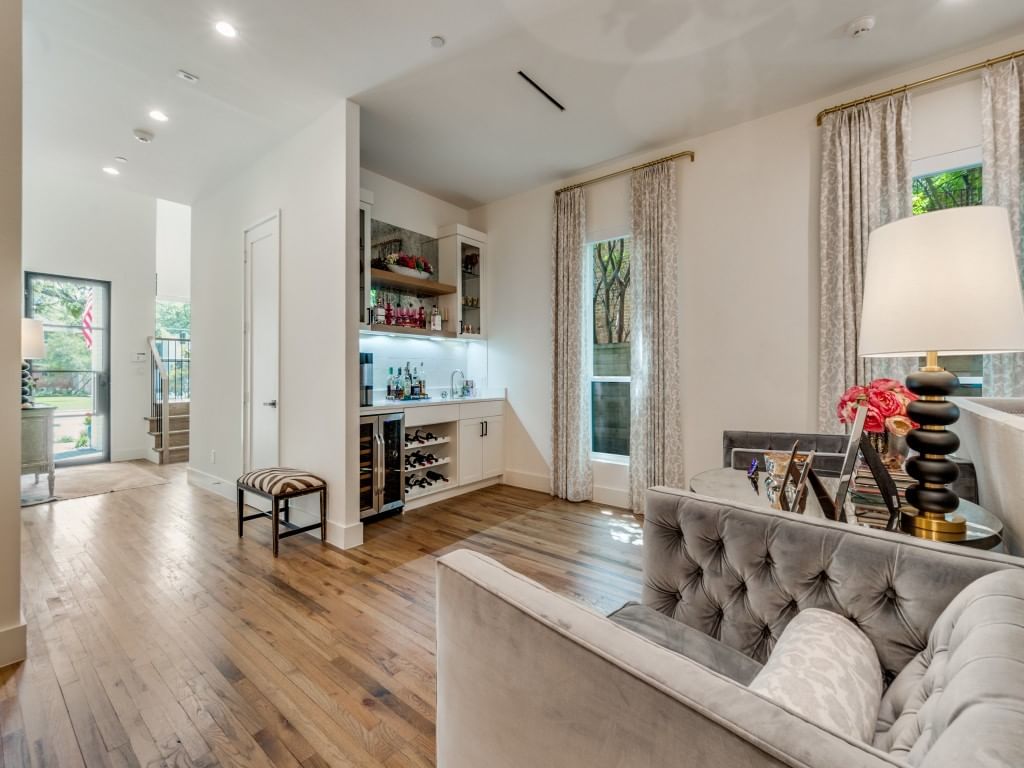4426 University Boulevard — photo 4