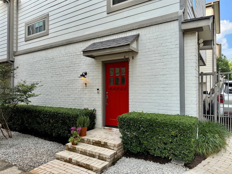 5922 Hudson Street #4