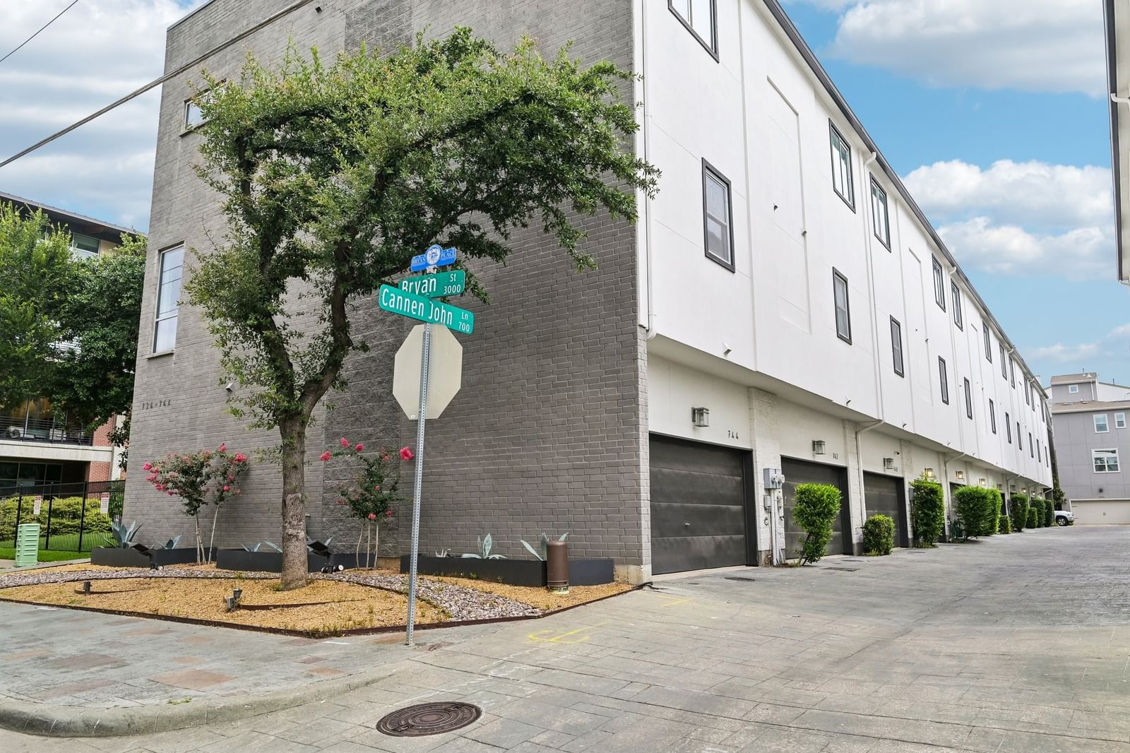 744 Cannen John Lane — photo 4