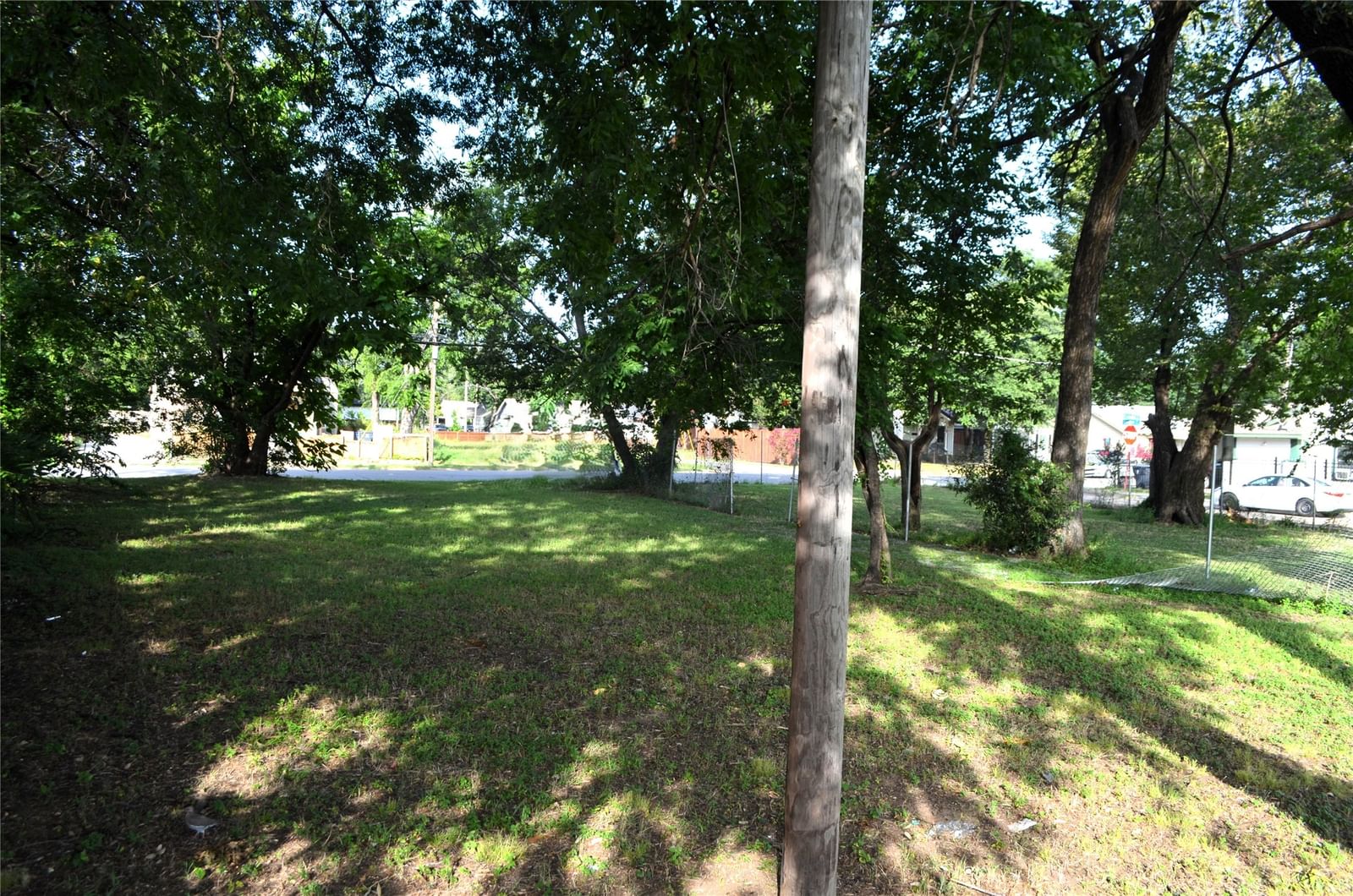 4904 Colonial Avenue — photo 3
