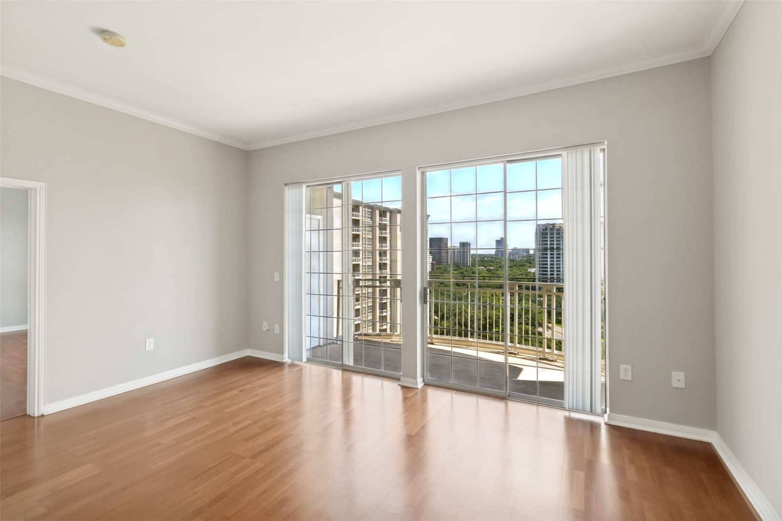 3225 Turtle Creek Boulevard #1211 — photo 2